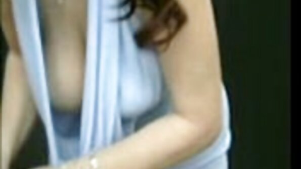 สีน้ำตาลได้รับ cum มากมายภายในหีของเธอเนื่องจากเธอชอบมัน